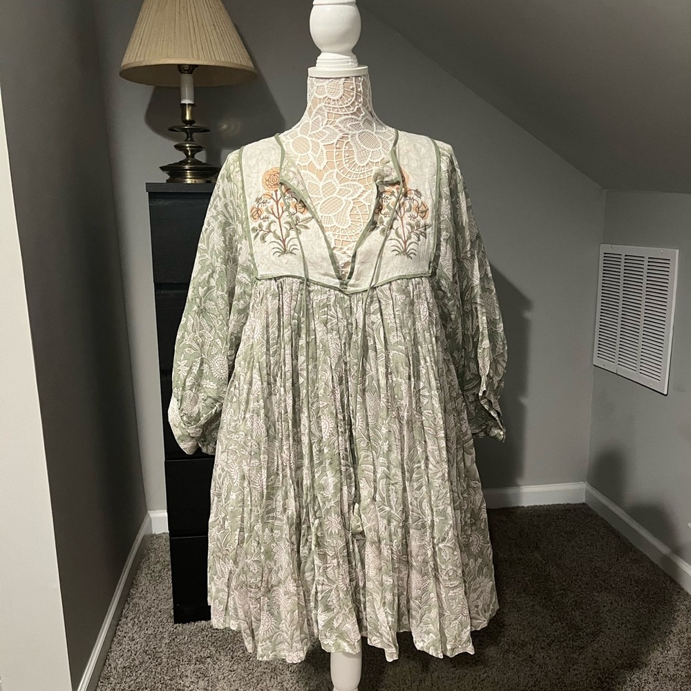 Daughters of India Sage Green Printed Mini Dress size M